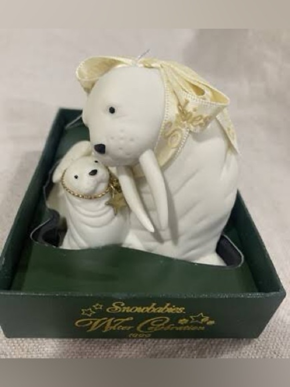 Dept 56 Snowbabies Frosty Frolic Friends Bisque Walrus & Baby Ornament 1999 NIB